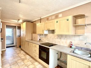 Dining Kitchen- click for photo gallery